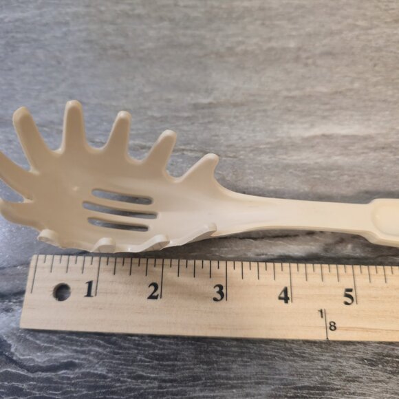 Vintage EKCO USA Pasta Server Spaghetti Fork Cream Plastic Utensil Dishwasher... - Picture 5 of 5